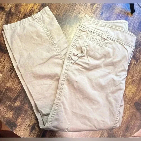 NEW YORK & COMPANY | ladies distressed khaki pants. Size: 10 - Picture 15 of 15